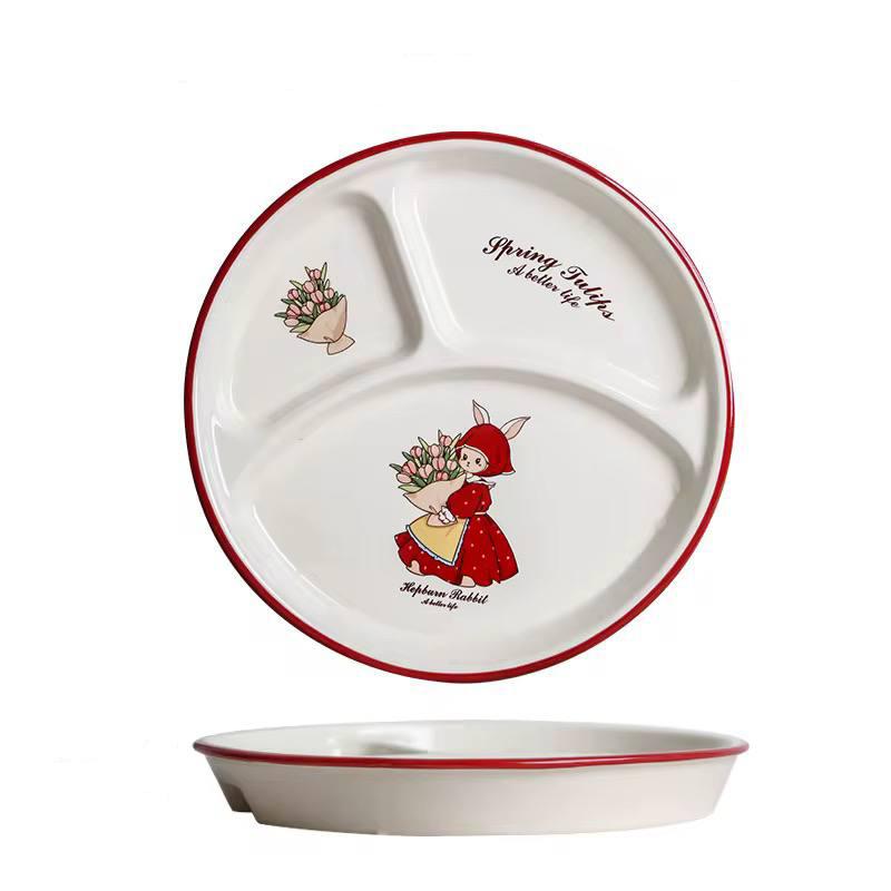 اردوخوری 3 خانه شنل قرمزی