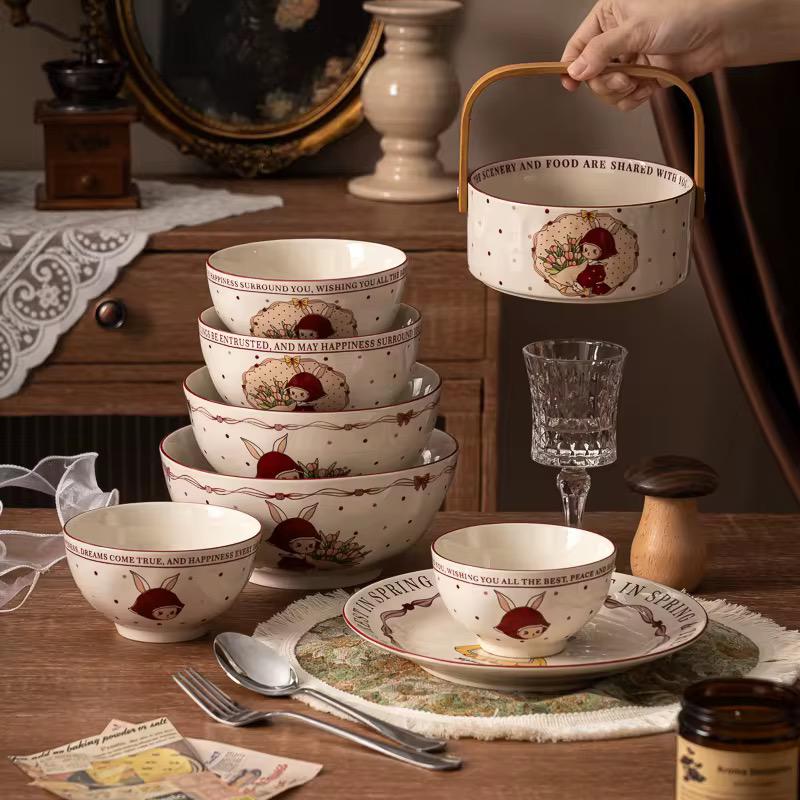 کاسه سوپ خوری شنل قرمزی